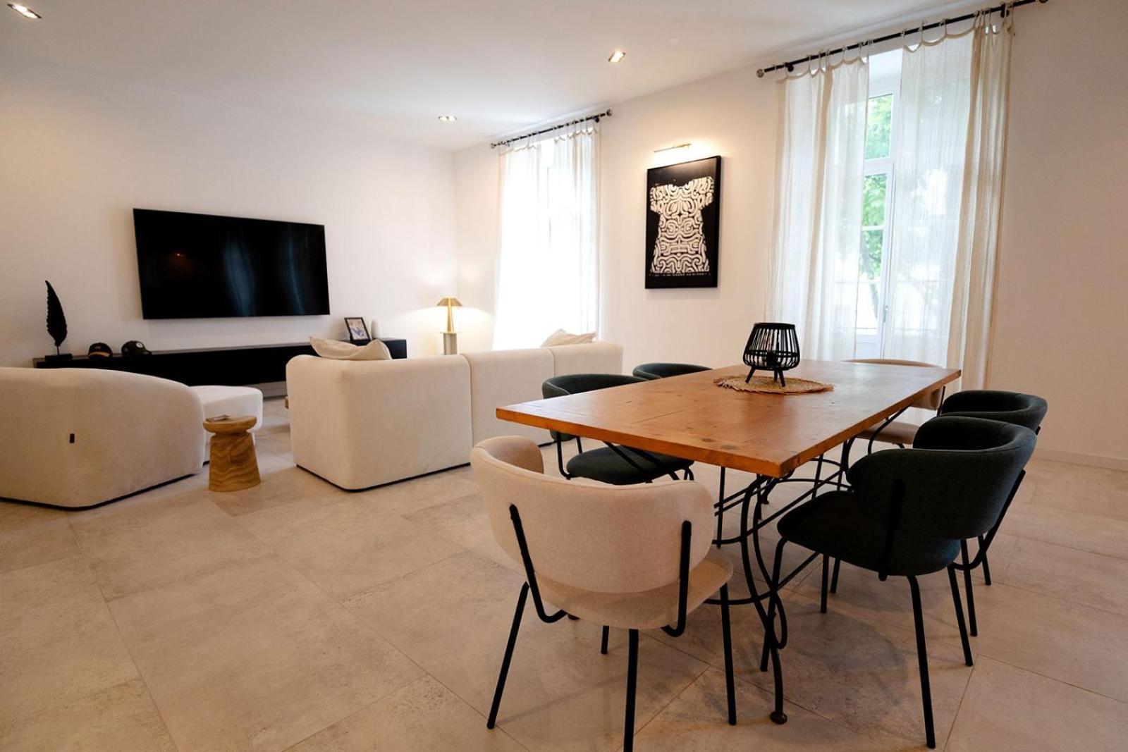 Appartement 120M2 Aubenas Luaran gambar